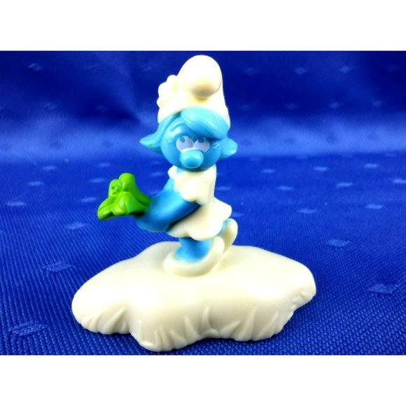 Papa Smurf Girl Smurfs Figurines McDonald's 2017 The Lost Village Toys Mini - Picture 10 of 11